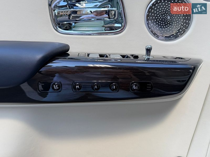 Седан Rolls-Royce Phantom 2019 в Києві