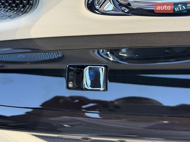 Седан Rolls-Royce Phantom 2019 в Києві