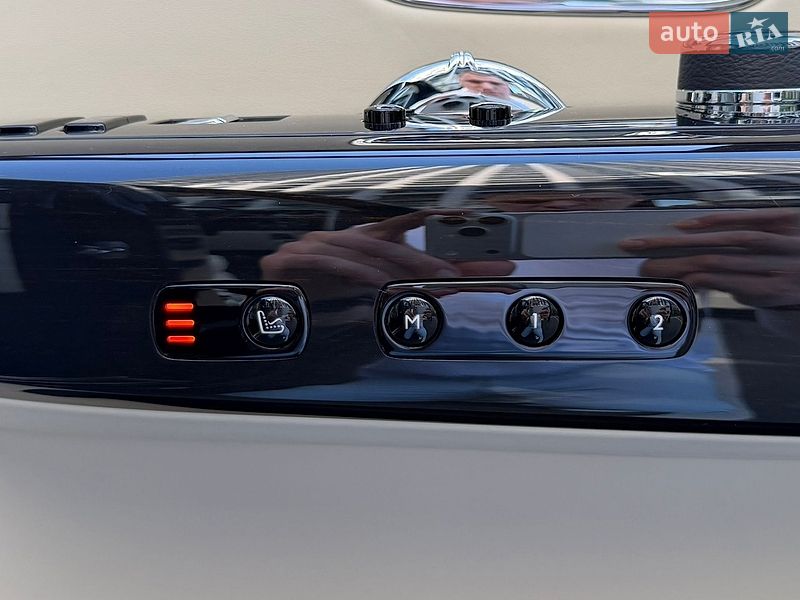 Седан Rolls-Royce Phantom 2019 в Києві