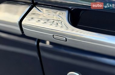 Седан Rolls-Royce Phantom 2019 в Киеве