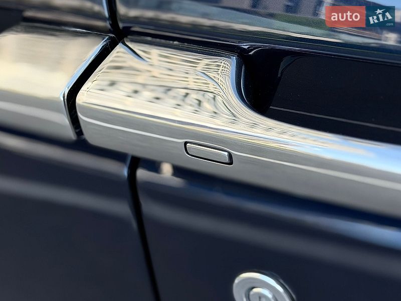 Седан Rolls-Royce Phantom 2019 в Киеве