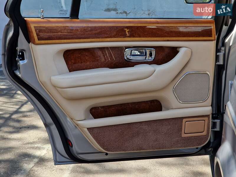 Седан Rolls-Royce Silver Seraph 2001 в Одессе фото 81 Седан Rolls-Royce Silver Seraph 2001 в Одессе