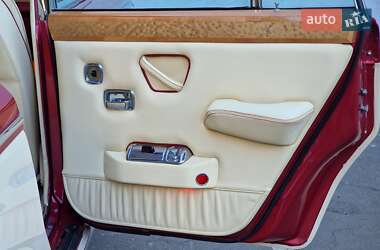 Седан Rolls-Royce Silver Shadow 1974 в 