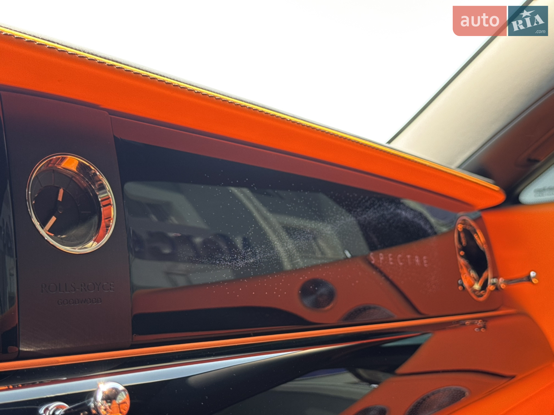 2024 Rolls-Royce Spectre - мініатюра 15