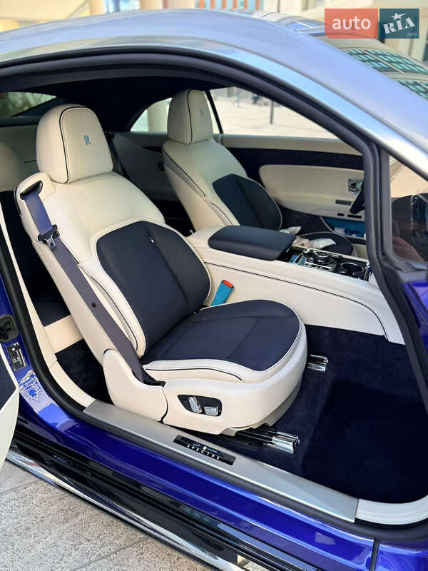 Купе Rolls-Royce Spectre 2024 в Києві фото 33 Купе Rolls-Royce Spectre 2024 в Києві