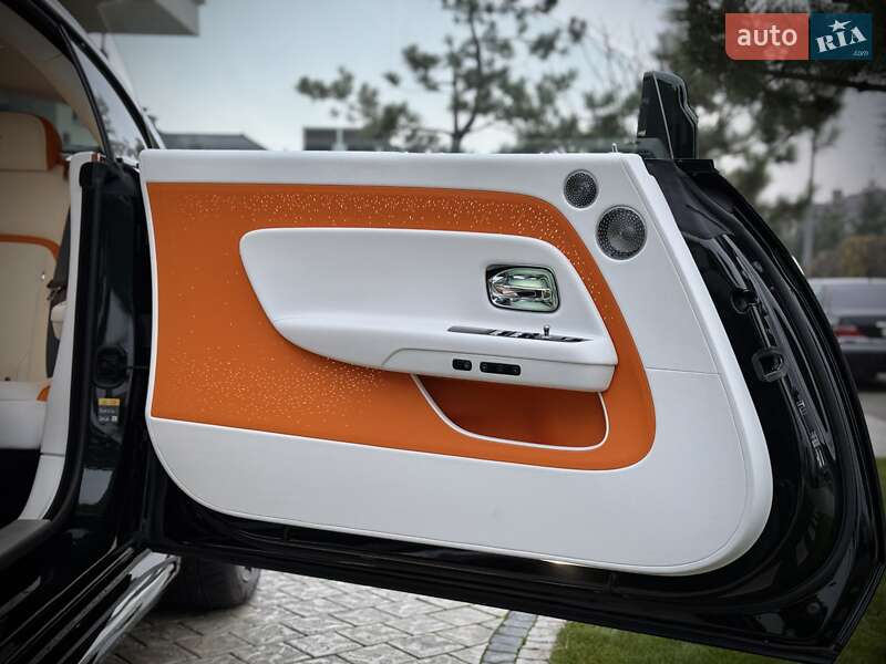 Купе Rolls-Royce Spectre 2024 в Одессе фото 44 Купе Rolls-Royce Spectre 2024 в Одессе