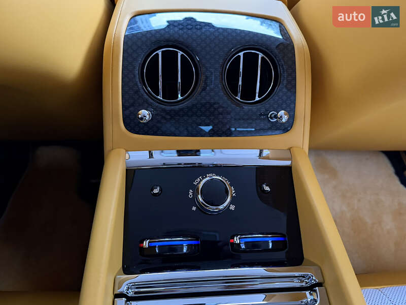 Купе Rolls-Royce Spectre 2025 в Киеве фото 70 Купе Rolls-Royce Spectre 2025 в Киеве