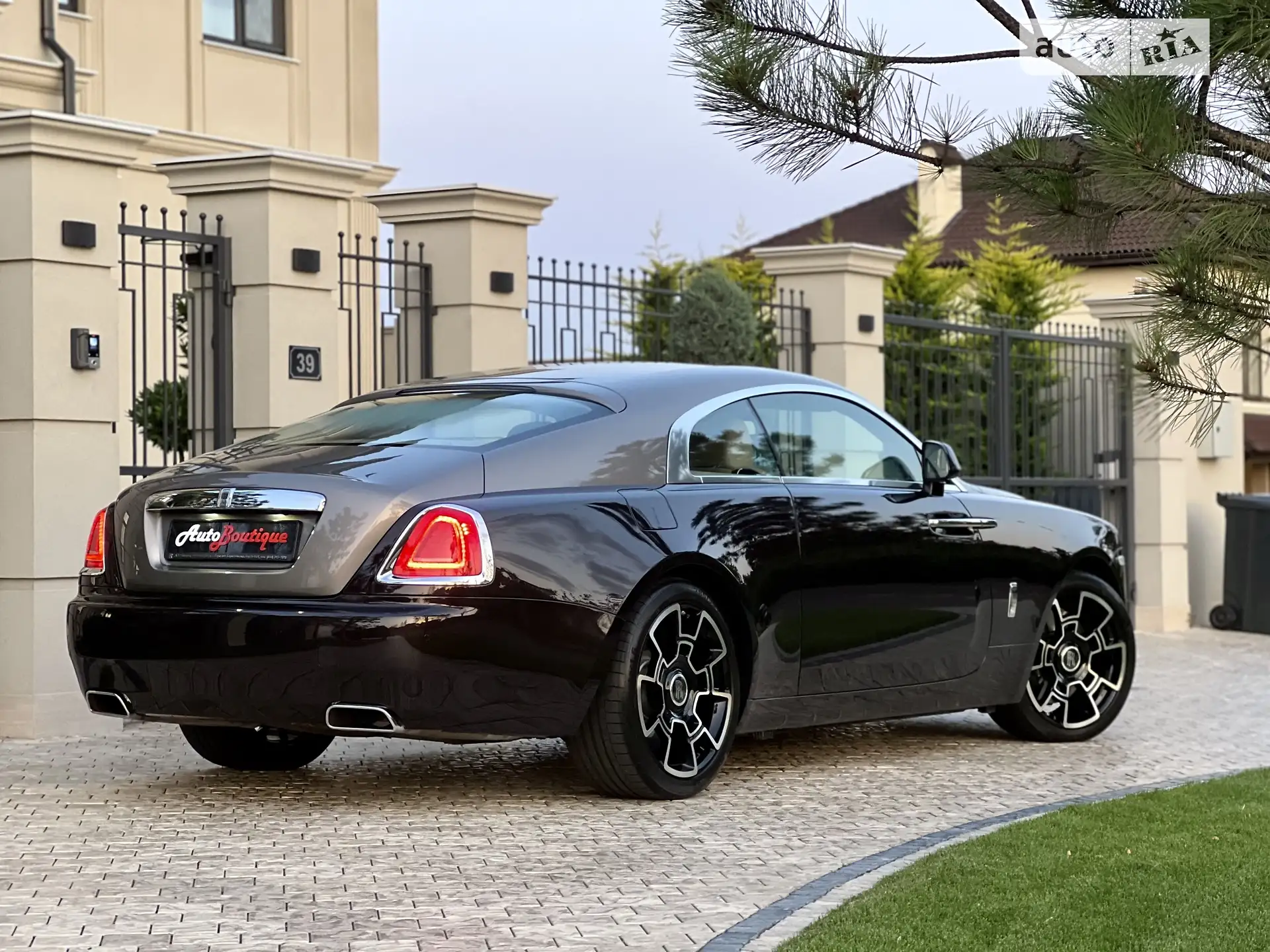 2014 Rolls-Royce Wraith - мініатюра 25