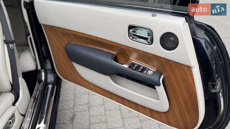 Купе Rolls-Royce Wraith 2014 в Львові