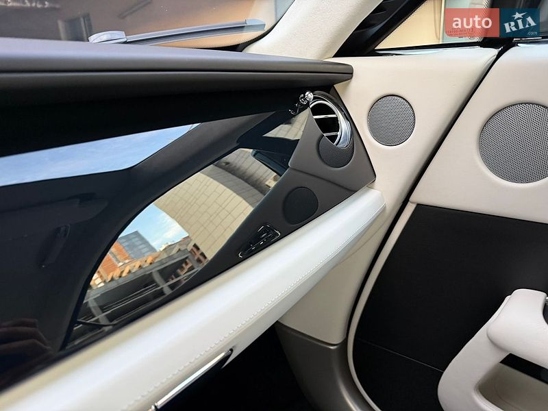 Купе Rolls-Royce Wraith 2015 в Киеве фото 70 Купе Rolls-Royce Wraith 2015 в Киеве