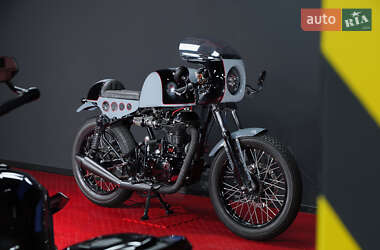 Кафе рейсер Royal Enfield Royal Enfield 2014 в 