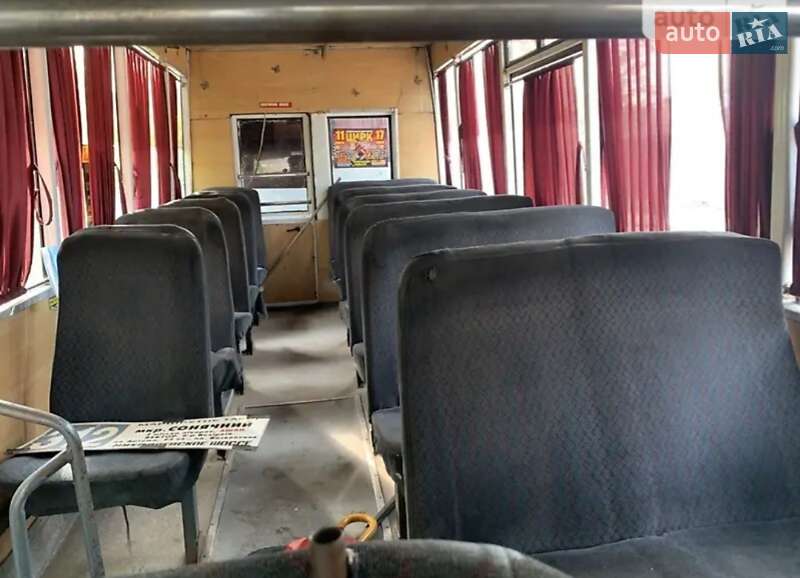 Микроавтобус РУТА А0483 2006 в Кривом Роге