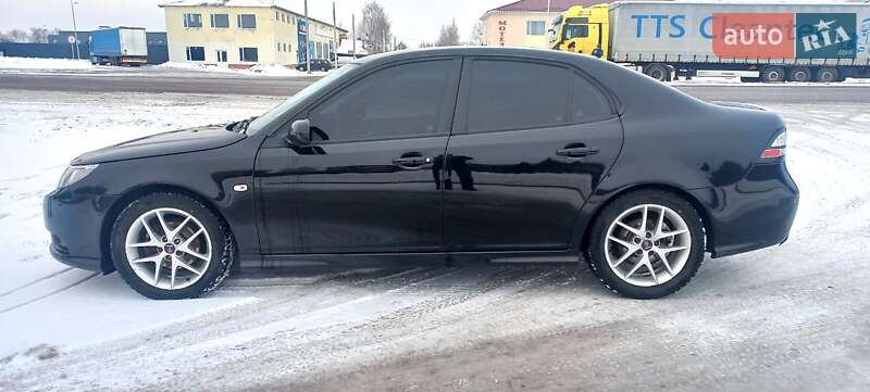 Седан Saab 9-3 2011 в Сарнах