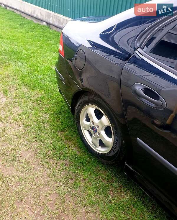 Седан Saab 9-3 2004 в Львове