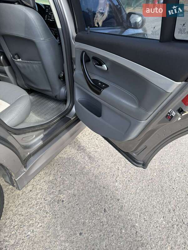 Седан Saab 9-3 2003 в Песочине