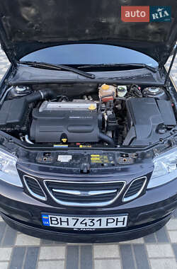 Седан Saab 9-3 2003 в 