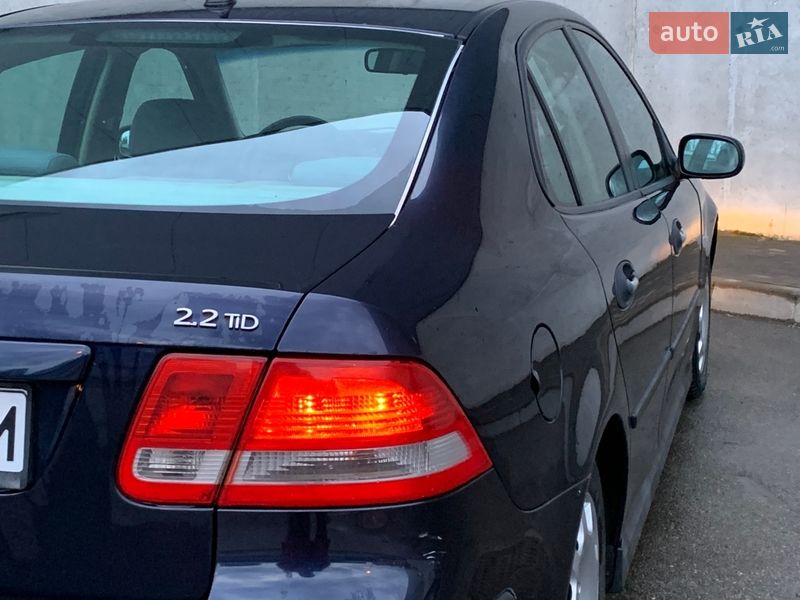 Седан Saab 9-3 2003 в Киеве
