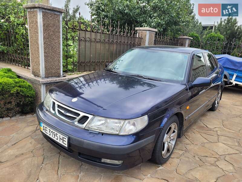 Седан Saab 9-5 2000 в Дніпрі