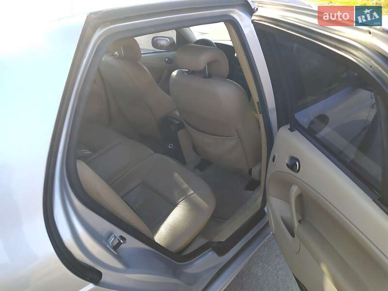 Седан Saab 9-5 2005 в Києві