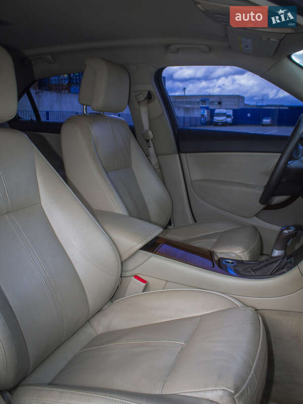 Седан Saab 9-5 2010 в Тернополе