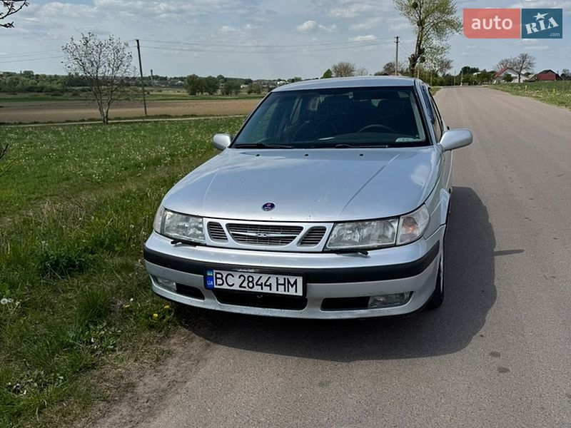 Седан Saab 9-5 1999 в Демидовке