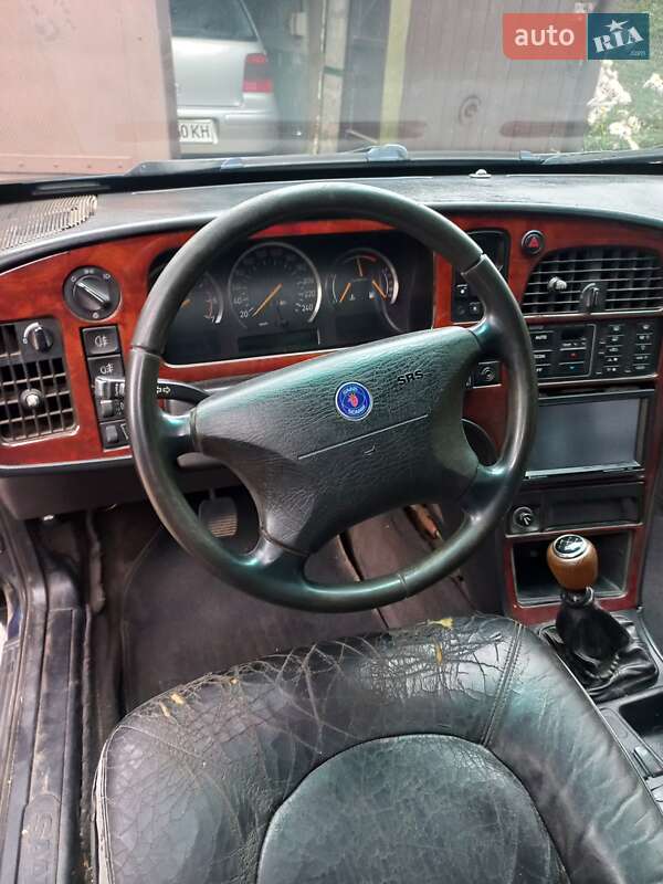 Седан Saab 9000 1995 в Запорожье