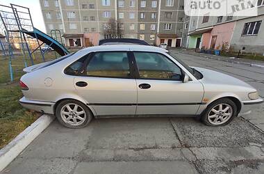 Хэтчбек Saab 900 1997 в Бурштыне