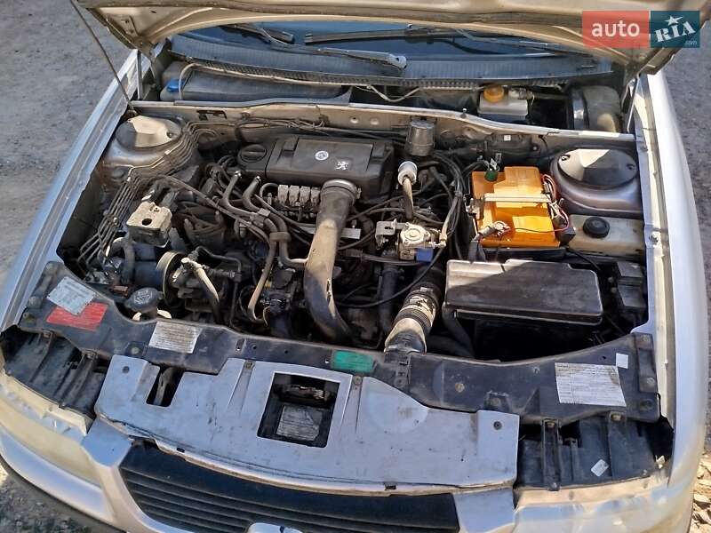 Седан Samand EL 2007 в Южноукраинске