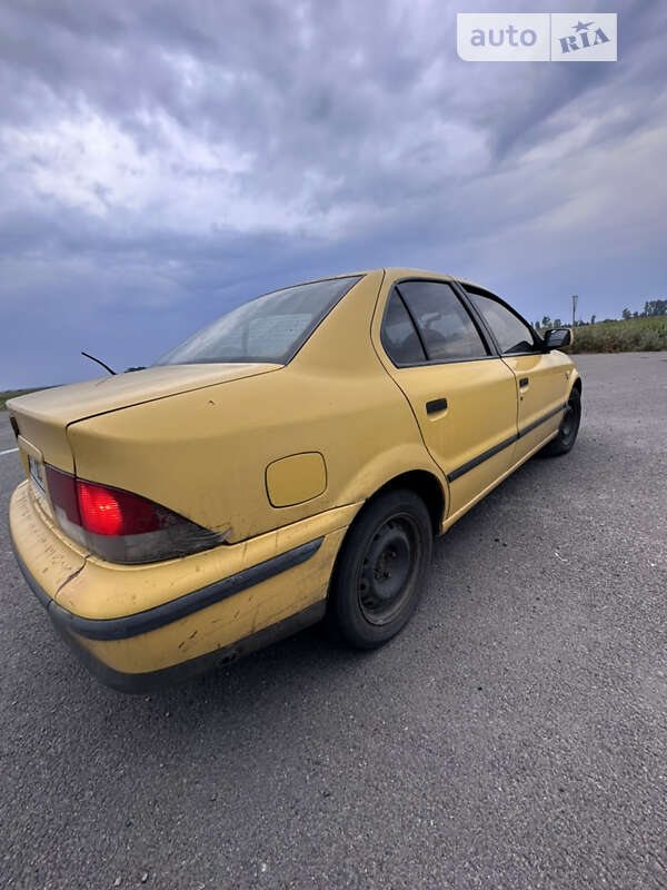 Седан Samand LX 2005 в Смілі