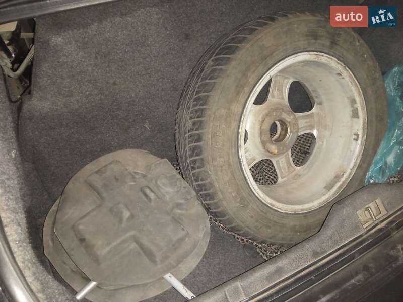 Седан Samand LX 2008 в Першотравенську