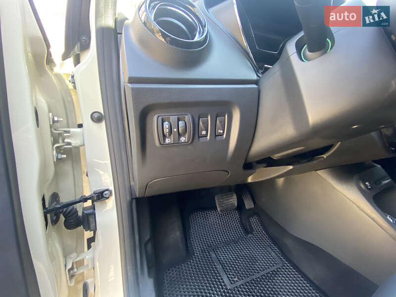 Внедорожник / Кроссовер Samsung QM3 2015 в Одессе