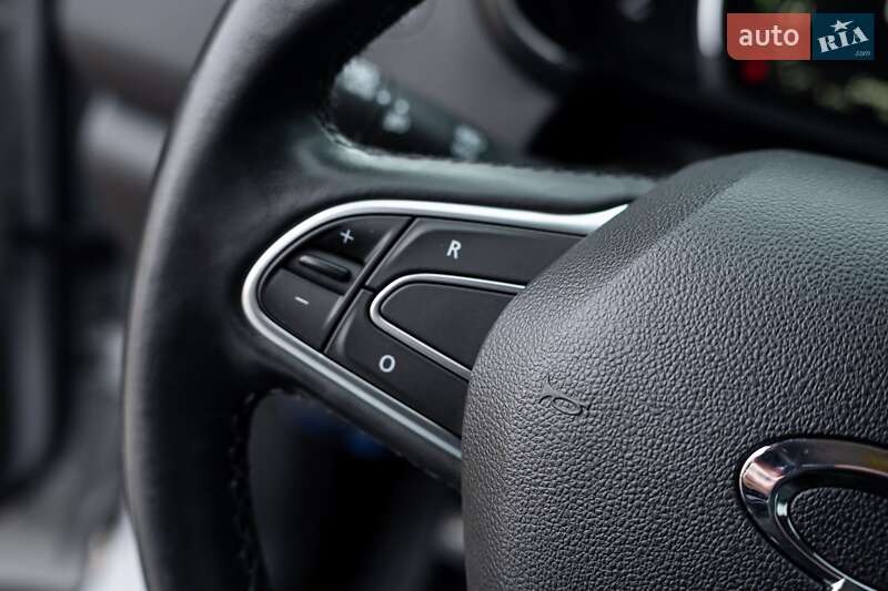 Внедорожник / Кроссовер Samsung QM6 2019 в Ровно фото 40 Внедорожник / Кроссовер Samsung QM6 2019 в Ровно