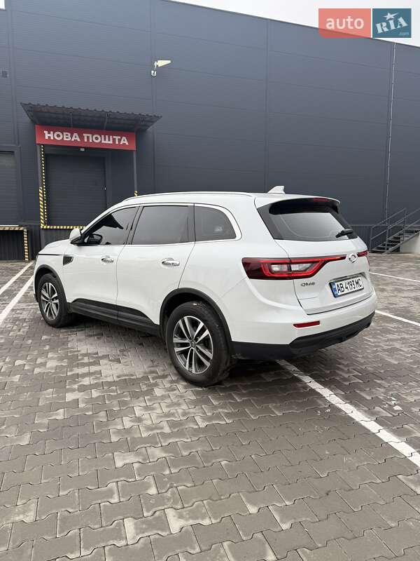 Внедорожник / Кроссовер Samsung QM6 2017 в Виннице