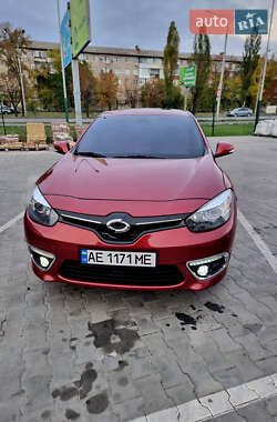 Седан Samsung SM3 2014 в 