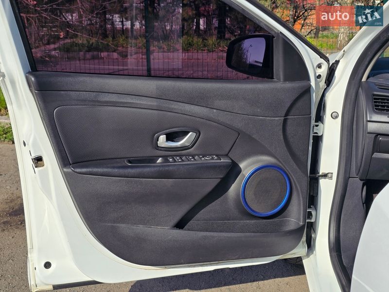 Седан Samsung SM3 2019 в Хмельницком