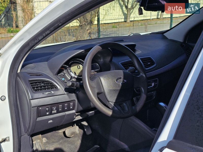 Седан Samsung SM3 2019 в Хмельницком