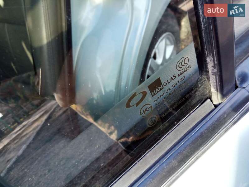 Седан Samsung SM5 2004 в Павлограді