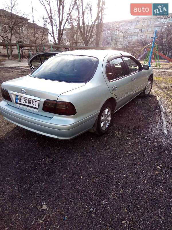 Седан Samsung SM5 2004 в Павлограді