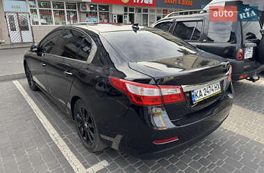 Седан Samsung SM5 2013 в 