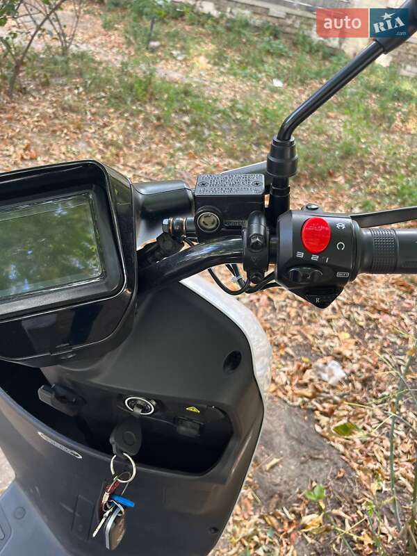 Скутер Sarkcyber HC 200 2024 в Києві