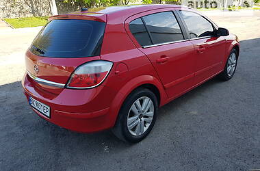 Хэтчбек Saturn Astra 2008 в 