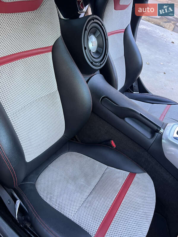 Кабриолет Saturn Sky 2008 в Львове