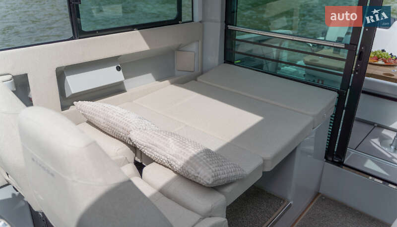 Моторна яхта Saxdor 320 2022 в Одесі