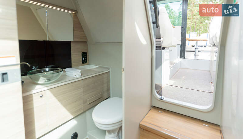 Моторна яхта Saxdor 320 2022 в Одесі