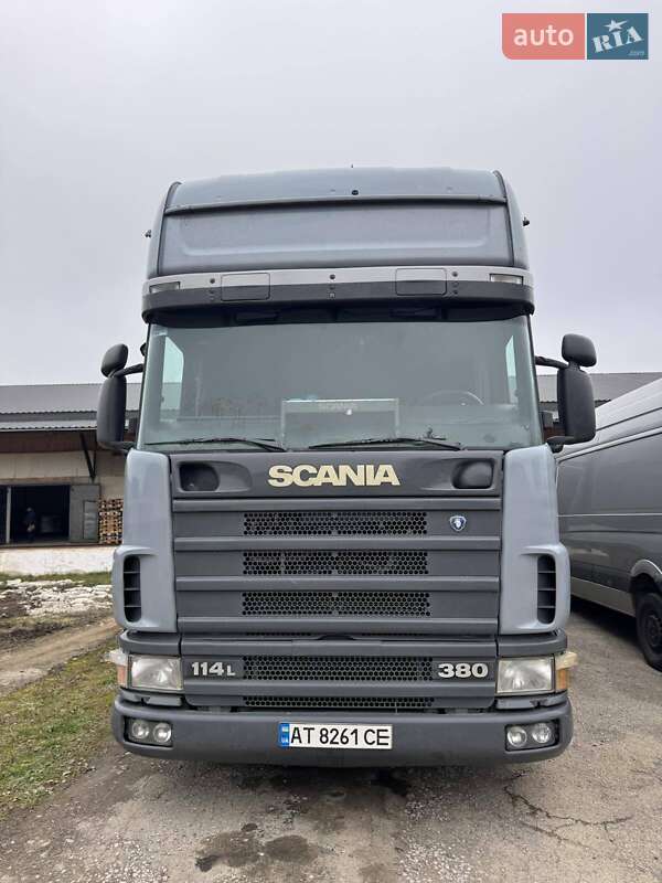 Тентований Scania 114 2000 в Івано-Франківську