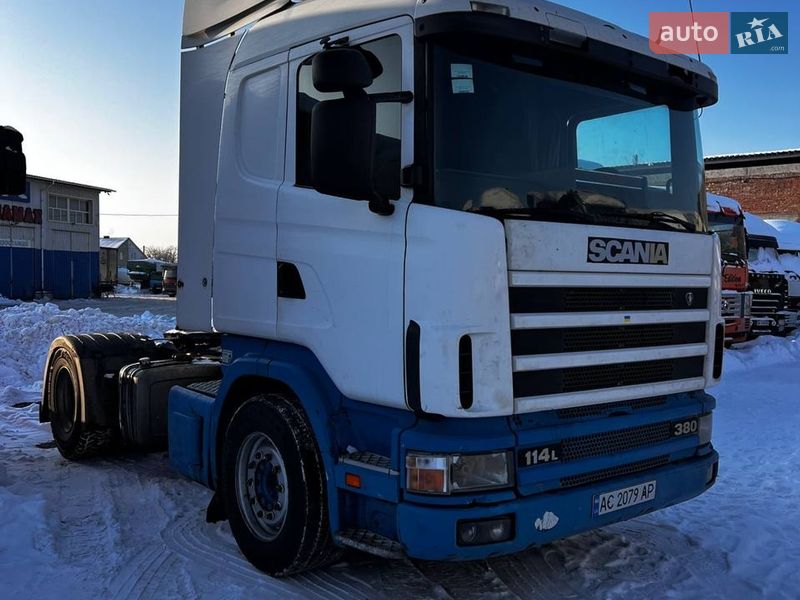 Тягач Scania 114 2000 в Ровно