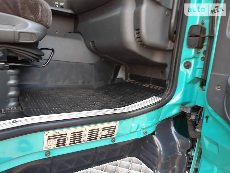 Тягач Scania 124 2001 в Чернигове