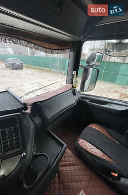 Тягач Scania 124 2003 в 