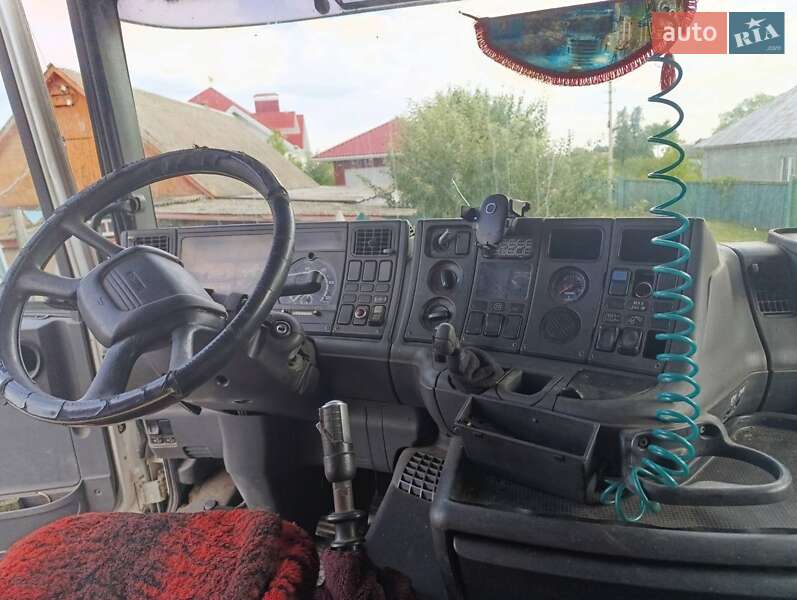 Тягач Scania 124 2001 в Черкассах
