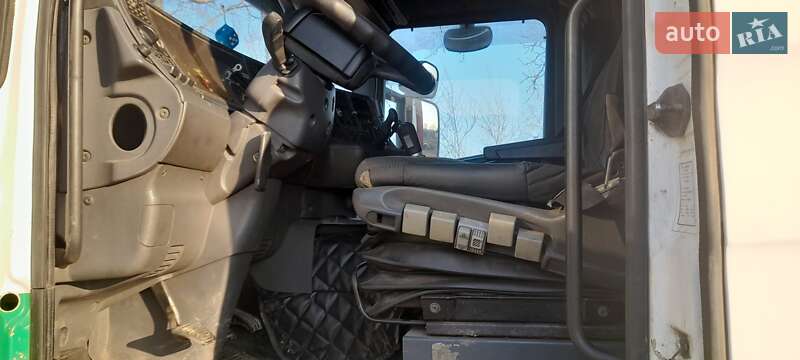 Тягач Scania 124 1998 в Жовкві